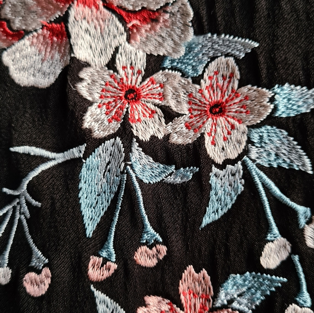 Glassons Size L Women's Black Satin Feel Floral Embroidered Bomber Jacket - Picture 9 of 13
